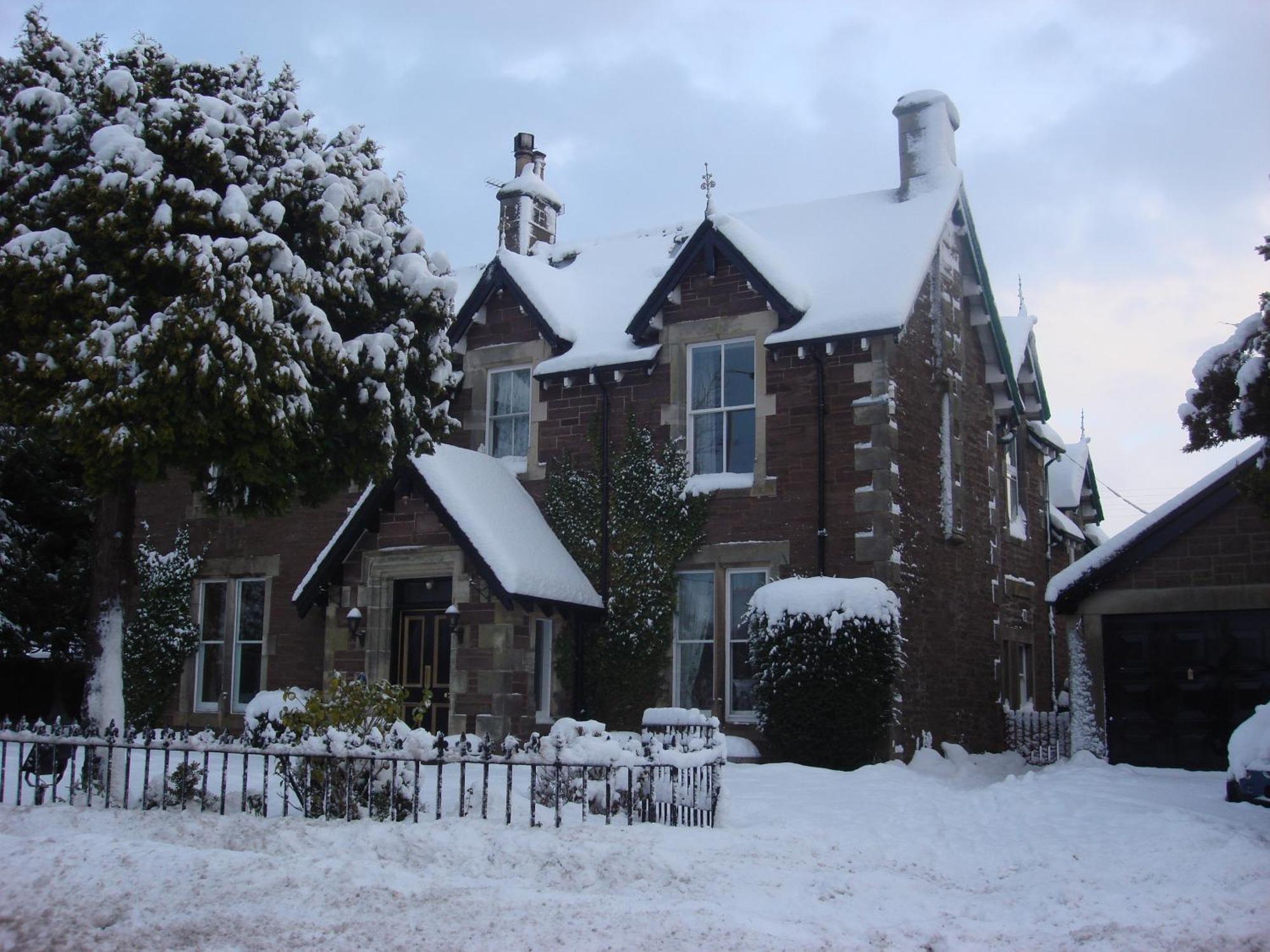 Merlindale Crieff Exterior photo